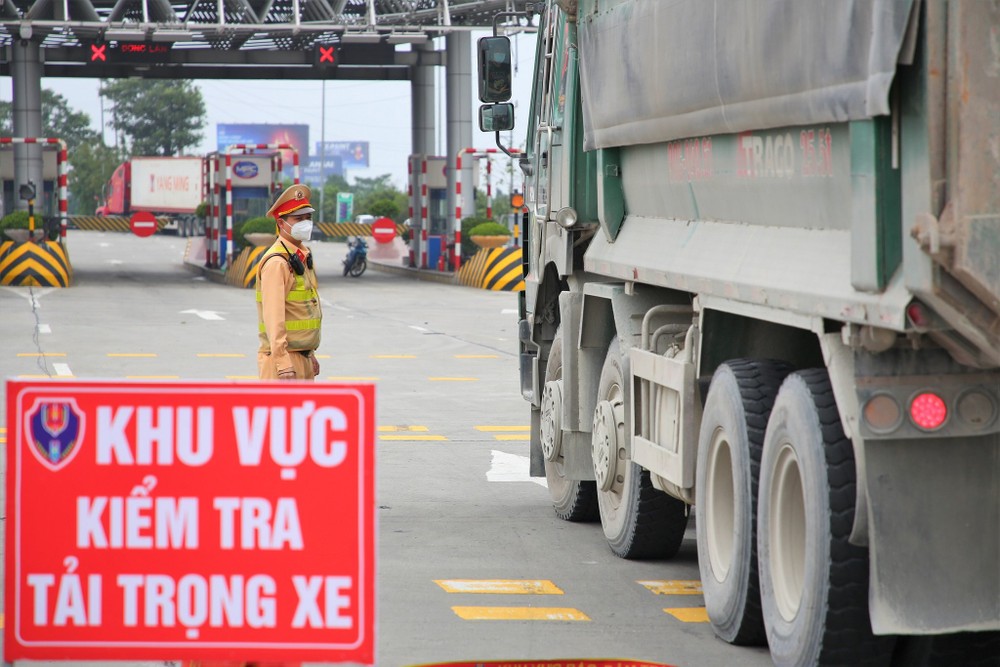CSGT ứng dụng công nghệ trong tuần tra, kiểm soát liên tuyến