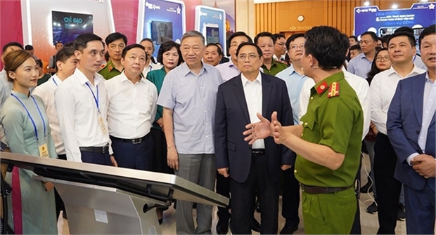 THỦ TƯỚNG CHÍNH PHỦ ĐÁNH GIÁ CAO VAI TRÒ CỦA GTEL TRONG CHUYỂN ĐỔI SỐ